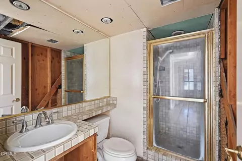 Bath - 1874 Wilson Ave, Upland, CA 91784 photo 2 of 6