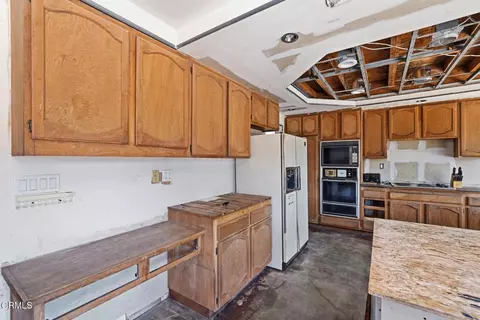 Kitchen - 1874 Wilson Ave, Upland, CA 91784 photo 2 of 4