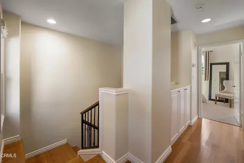 Entry Way - 322 Alpine St #2, Pasadena, CA 91106 photo 3 of 4