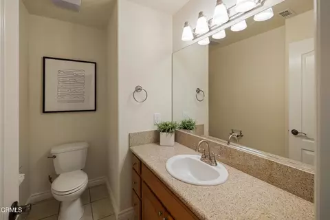 Bath - 322 Alpine St #2, Pasadena, CA 91106 photo 1 of 5