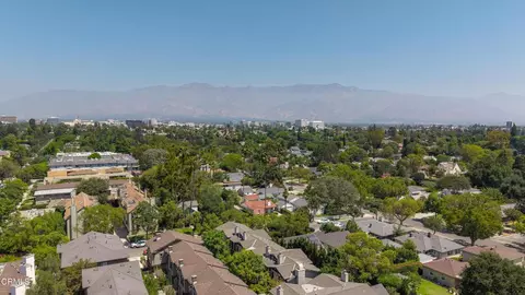 View/Area - 322 Alpine St #2, Pasadena, CA 91106 photo 4 of 5
