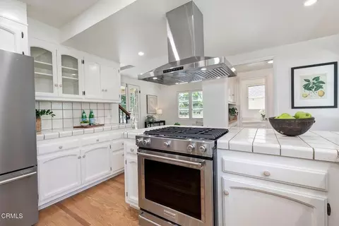 Kitchen - 2096 Brigden, Pasadena, CA 91104 photo 4 of 4