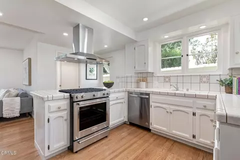 Kitchen - 2096 Brigden, Pasadena, CA 91104 photo 3 of 4