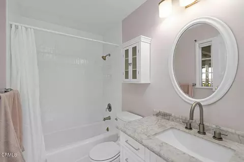 Bath - 1305 Valley View Ave, Pasadena, CA 91107 photo 1 of 2