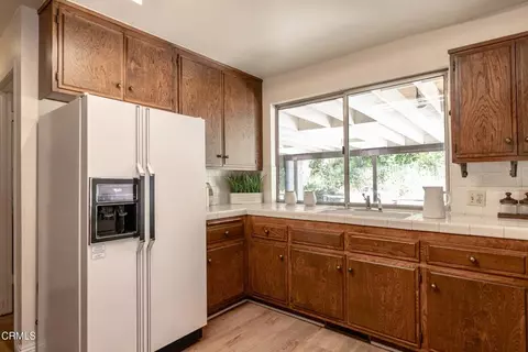 Kitchen - 579 Laguna Rd, Pasadena, CA 91105 photo 1 of 3