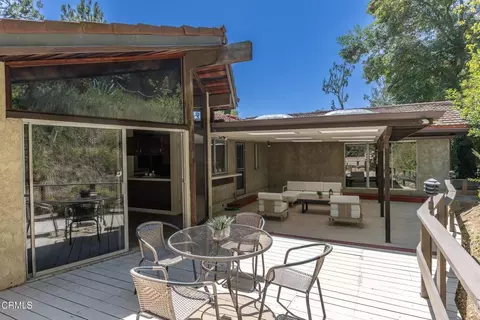Exterior - 579 Laguna Rd, Pasadena, CA 91105 photo 5 of 8