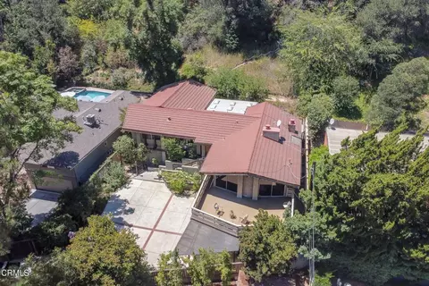 Exterior - 579 Laguna Rd, Pasadena, CA 91105 photo 8 of 8