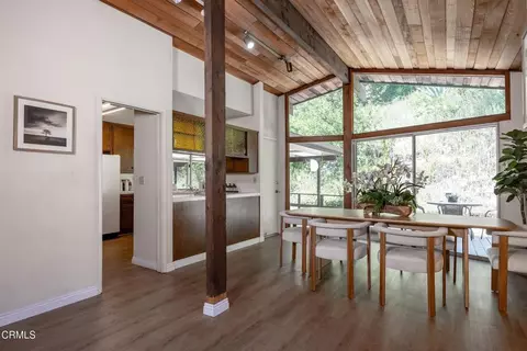 Dining - 579 Laguna Rd, Pasadena, CA 91105 photo 2 of 6