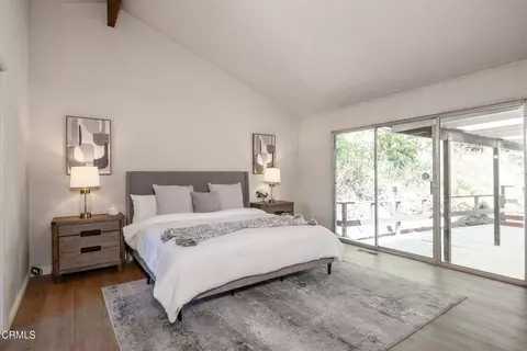 Bedroom - 579 Laguna Rd, Pasadena, CA 91105 photo 3 of 4