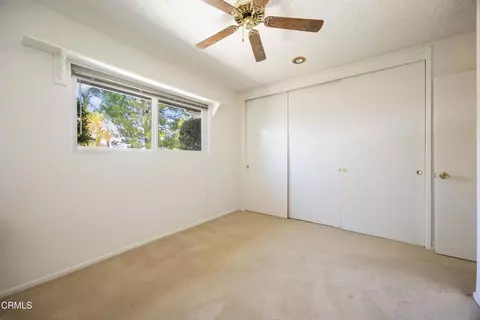 Bedroom - 9424 Crystal View Dr, Tujunga, CA 91042 photo 7 of 7