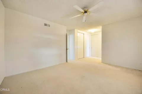 Bedroom - 9424 Crystal View Dr, Tujunga, CA 91042 photo 3 of 7