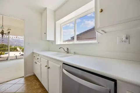 Kitchen - 9424 Crystal View Dr, Tujunga, CA 91042 photo 3 of 3