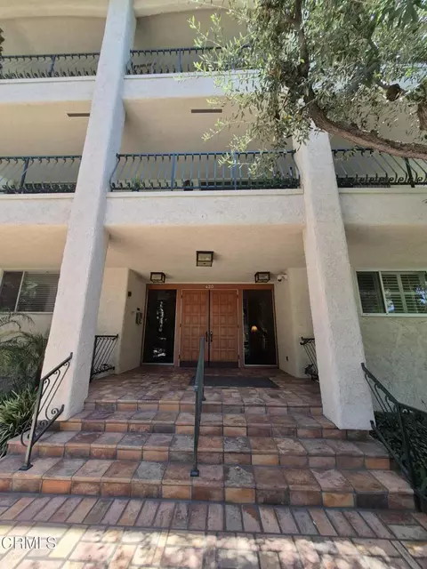 420 S Madison Ave #204, Pasadena, CA 91101