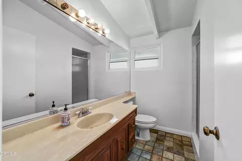 Bath - 9801 Pali Ave, Tujunga, CA 91042 photo 2 of 3