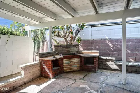 Exterior - 9801 Pali Ave, Tujunga, CA 91042 photo 7 of 9