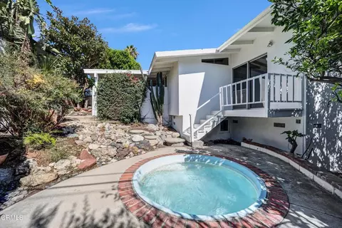 Exterior - 9801 Pali Ave, Tujunga, CA 91042 photo 6 of 9