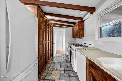 Other - 9801 Pali Ave, Tujunga, CA 91042 photo 3 of 8