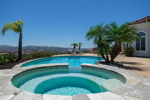 Exterior - 4284 Fallsbrae Rd, Fallbrook, CA 92028 photo 4 of 16