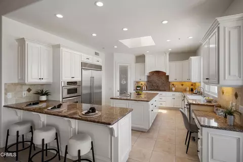 Kitchen - 4284 Fallsbrae Rd, Fallbrook, CA 92028 photo 1 of 7