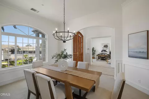 Dining - 4284 Fallsbrae Rd, Fallbrook, CA 92028 photo 3 of 5