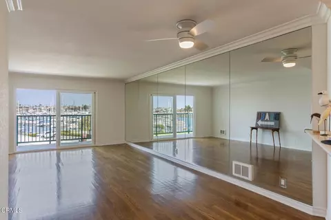 Living - 3101 Peninsula Rd #218, Oxnard, CA 93035 photo 3 of 3