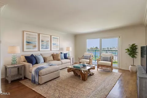 Living - 3101 Peninsula Rd #218, Oxnard, CA 93035 photo 2 of 3