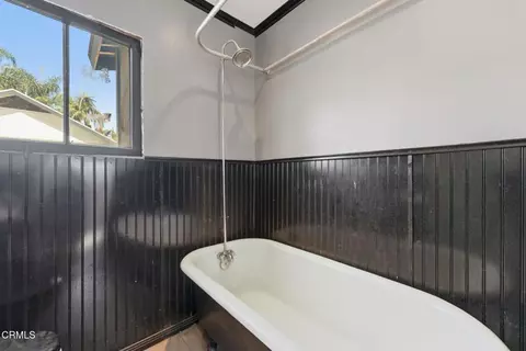 Bath - 79 W Villa St, Pasadena, CA 91103 photo 4 of 4