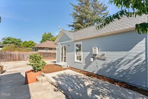Exterior - 79 W Villa St, Pasadena, CA 91103 photo 4 of 8