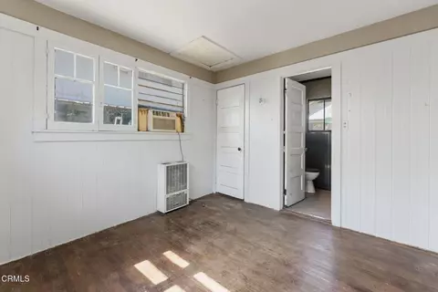 Bedroom - 79 W Villa St, Pasadena, CA 91103 photo 3 of 4
