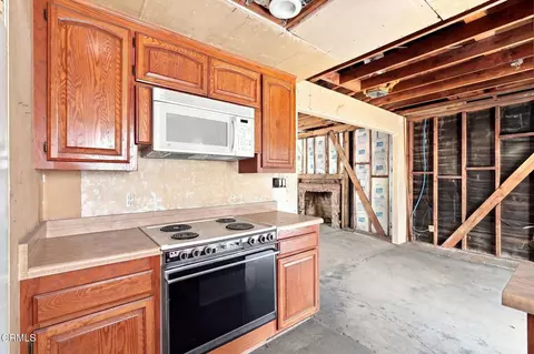 Kitchen - 1423 W 8th St, Upland, CA 91786 photo 2 of 2