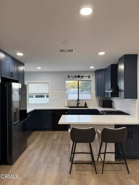 Kitchen - 1075 Chevron Ct, Pasadena, CA 91103 photo 2 of 8