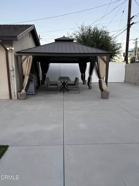 Exterior - 1075 Chevron Ct, Pasadena, CA 91103 photo 3 of 4