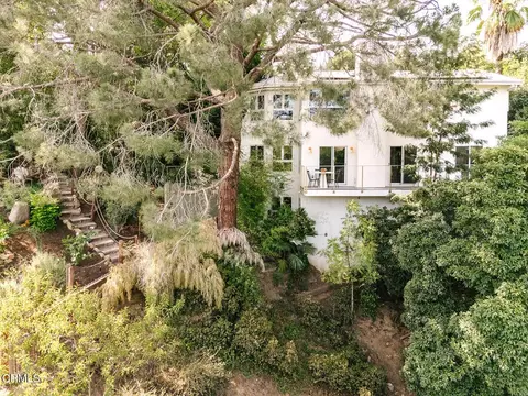 8008 Jorderr Ave, Los Angeles, CA 90046