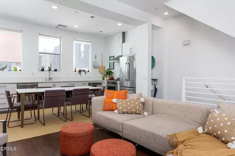 1847 Silent Era Dr, Los Angeles, CA 90026