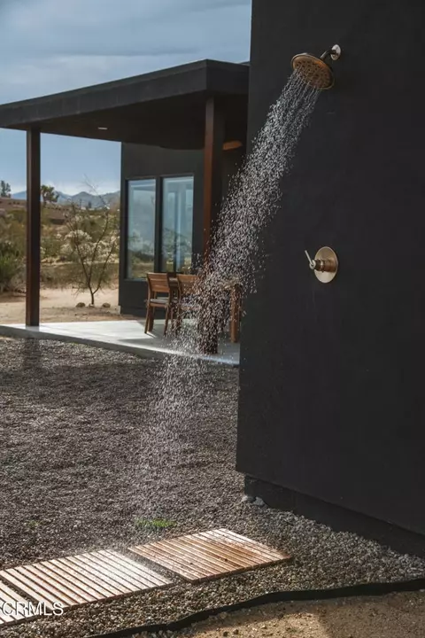 Exterior - 6920 Juniper Rd, Joshua Tree, CA 92252 photo 2 of 9