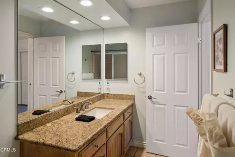 Bath - 568 Silver Tip Dr, Big Bear City, CA 92314 photo 3 of 4