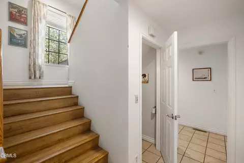 Entry Way - 568 Silver Tip Dr, Big Bear City, CA 92314 photo 6 of 9