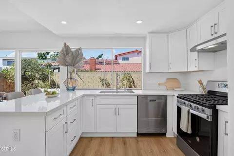 Kitchen - 327 W 230th St, Carson, CA 90745 photo 3 of 4