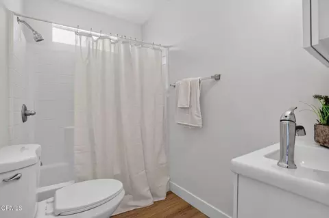 Bath - 327 W 230th St, Carson, CA 90745 photo 5 of 5