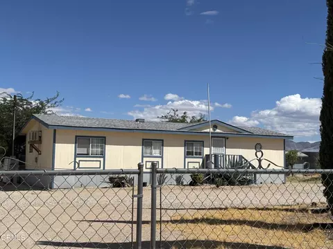 9927 Custer Ave, Lucerne Valley, CA 92356