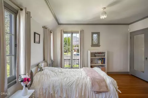 Bedroom - 2384 E Orange Grove Blvd, Pasadena, CA 91104 photo 6 of 7