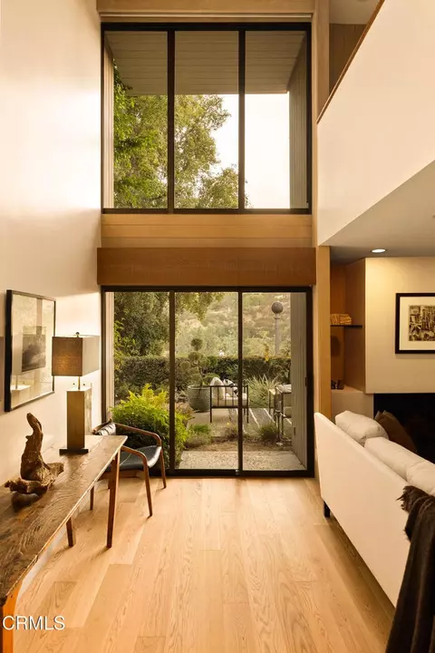 Entry Way - 200 Arroyo Ter, Pasadena, CA 91103 photo 1 of 2