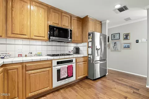 Kitchen - 6503 Day St, Tujunga, CA 91042 photo 3 of 4