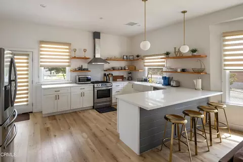 Kitchen - 396 N Summit Ave, Pasadena, CA 91103 photo 2 of 5
