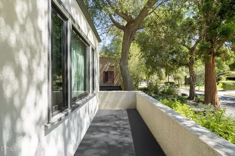 Exterior - 511 E Penn St, Pasadena, CA 91104 photo 3 of 12