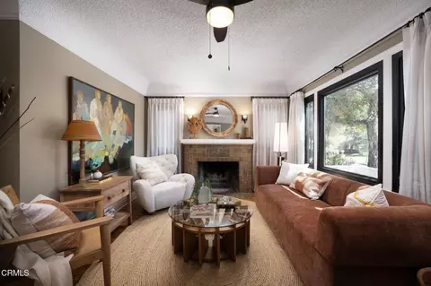 Living - 511 E Penn St, Pasadena, CA 91104 photo 2 of 2