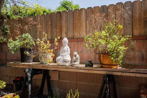 Exterior - 3585 Shadow Grove Rd, Pasadena, CA 91107 photo 6 of 8