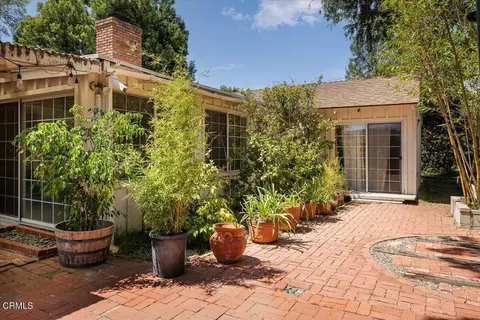Exterior - 3585 Shadow Grove Rd, Pasadena, CA 91107 photo 5 of 8