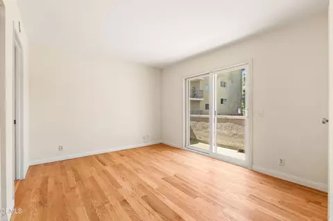Bedroom - 477 S Euclid Ave #E, Pasadena, CA 91101 photo 3 of 6