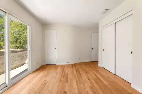 Bedroom - 477 S Euclid Ave #E, Pasadena, CA 91101 photo 5 of 6
